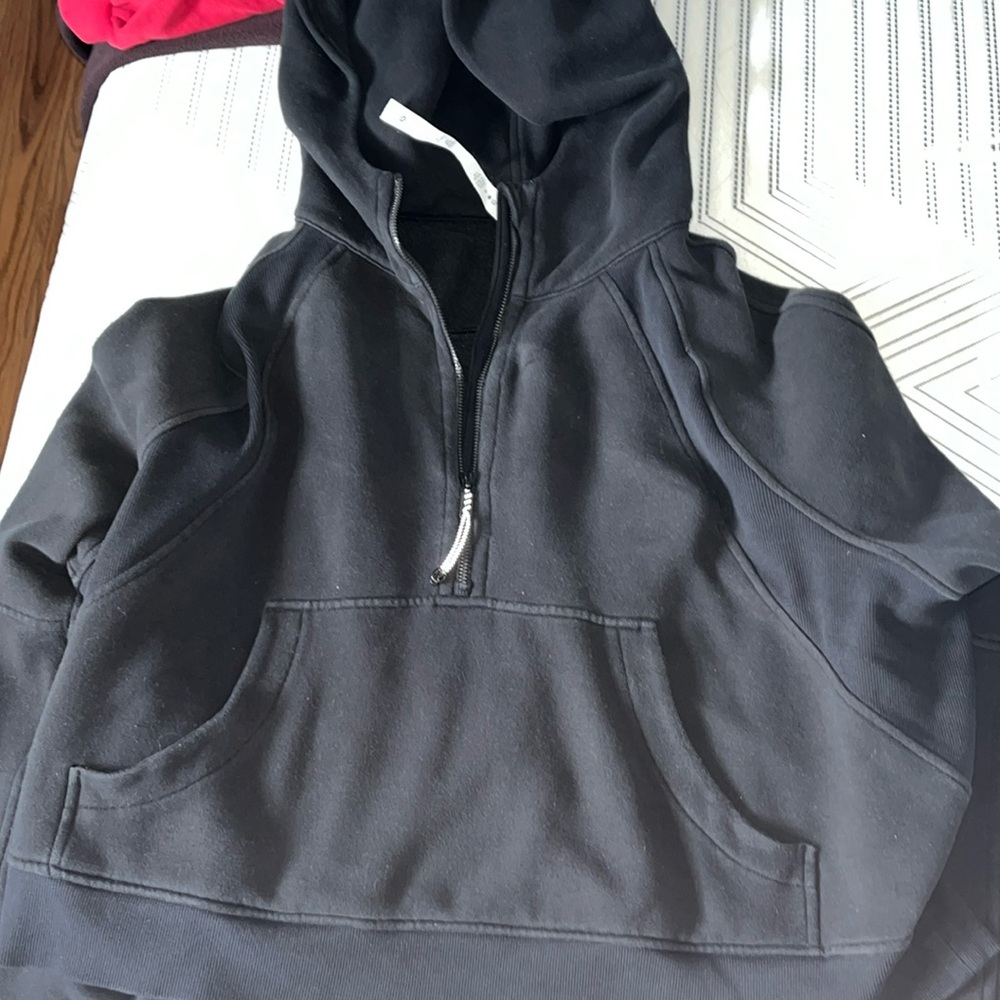 lululemon 1/2 zip scuba hoodie